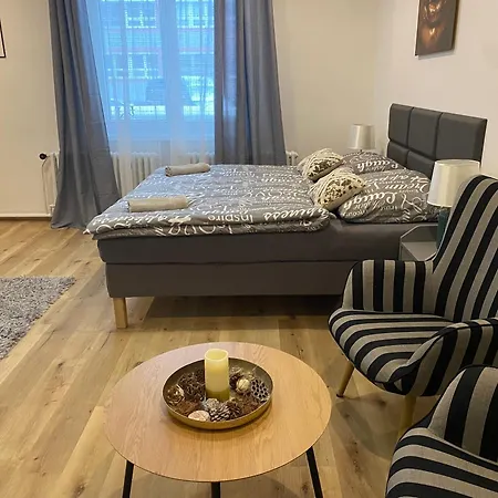 Apartament Cerna Ruze- 2 Pilzno