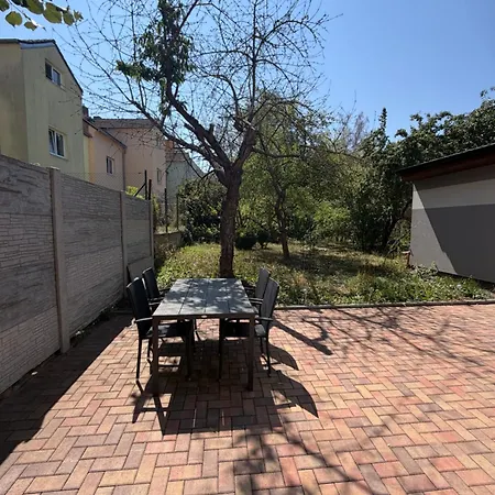 Apartmán černá Růže- 2 *